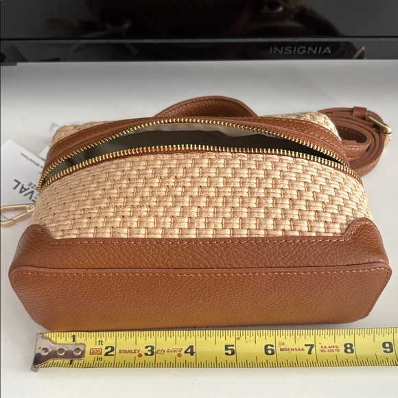 Cheval Firenze Raffia and Leather Tan Woven Handbag! Gorgeous - Picture 13 of 16